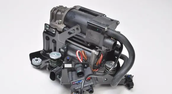 BMW 5 G60 G61 Air suspension compressor 6894904