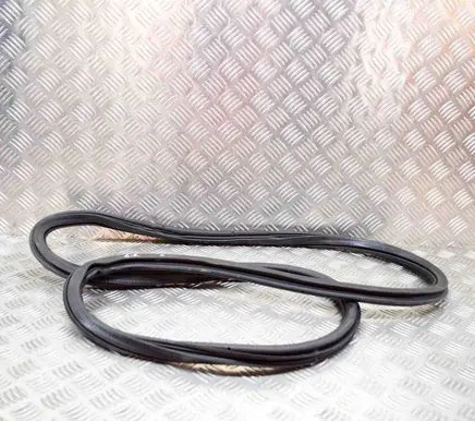 Audi A1 Rubber seal rear door 