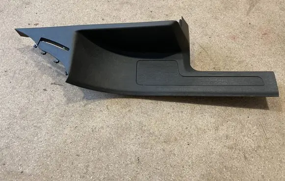 Volkswagen Tiguan Allspace Rear sill trim cover 5NL863736A