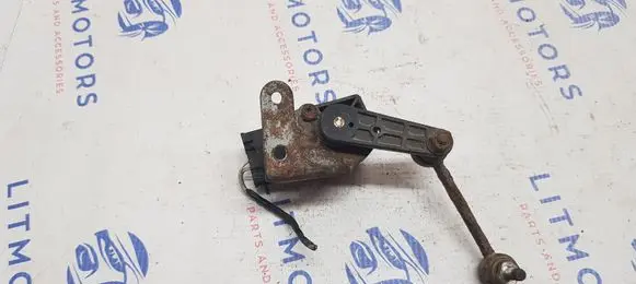 BMW 5 E39 Front height sensor lever 1093698