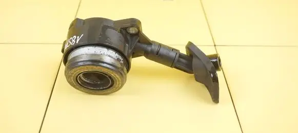 Ford Mondeo MK IV Clutch slave cylinder 18SP11
