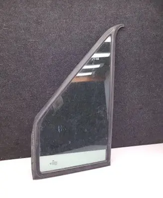 Volkswagen II LT Front door vent window glass four-door 43R000042 2D0845321