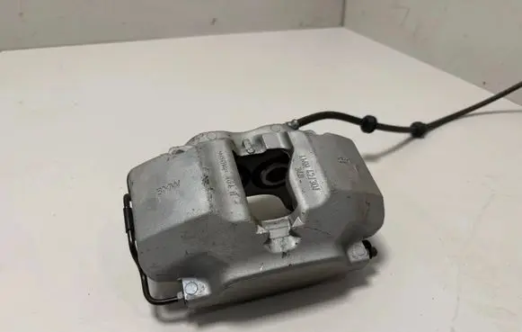 BMW X5 G05 Front brake caliper 6883484 6871584