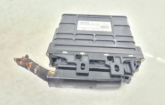 Audi A4 S4 B5 8D Gearbox control unit/module 01N927733BA 5WK3323A