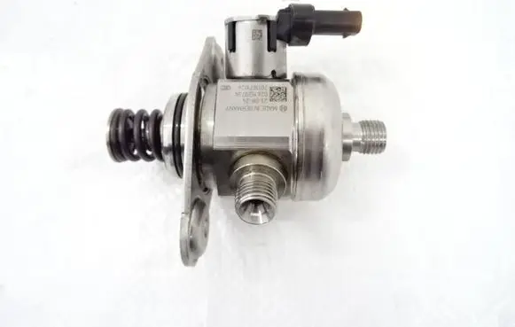Citroen C5 Aircross Fuel injection high pressure pump 9828614580