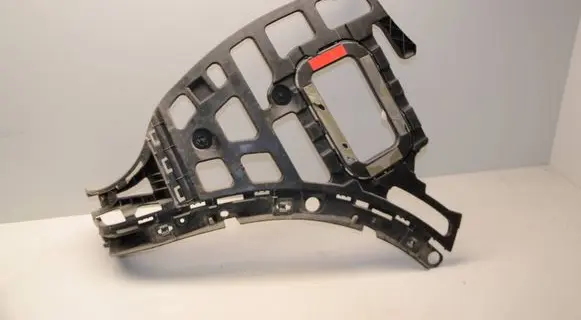 Porsche Cayenne (92A) Bumper support mounting bracket corner 7P5807772 8622