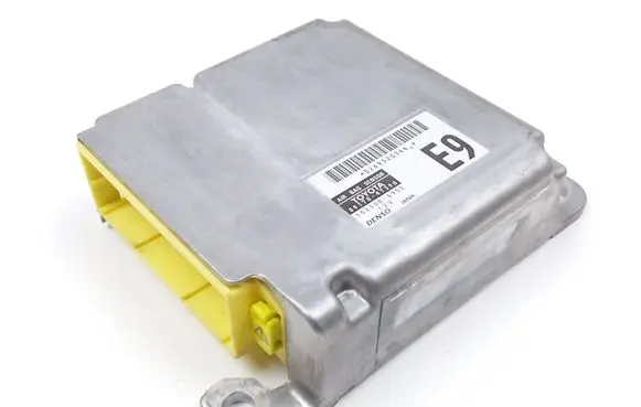 Toyota Prius (XW20) Airbag control unit/module 8917047390 1523006952