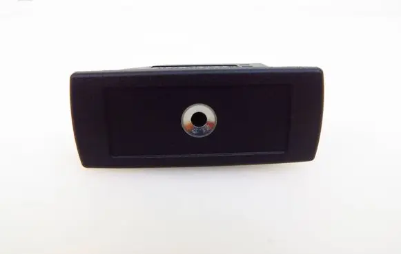 Mercedes-Benz CLS C218 X218 AUX in-socket connector A2188200087