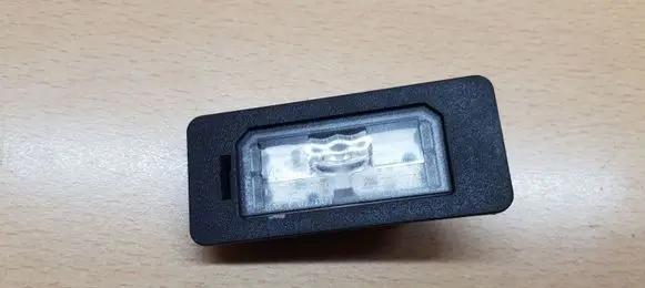 BMW 4 F32 F33 Number plate light 7193293