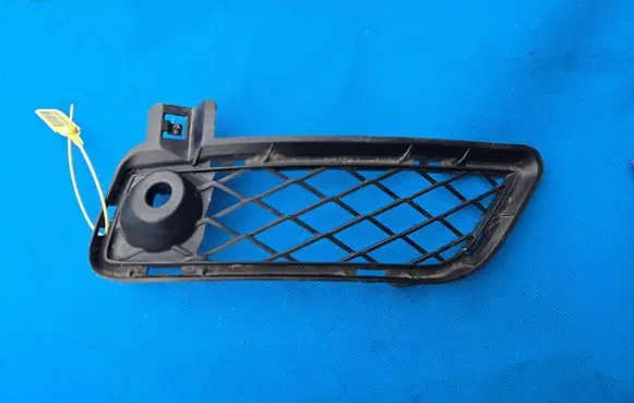 BMW X3 F25 Front bumper lower grill 7210468