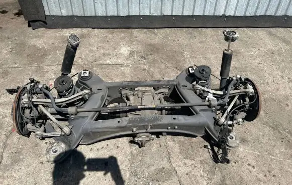 Mercedes-Benz C W205 Rear beam 