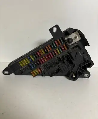 BMW 5 E60 E61 Fuse module 6906619 6000624520