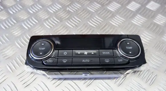 Mitsubishi Outlander Climate control unit 7820A475XA