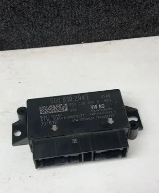 Volkswagen Golf VII Parking PDC control unit/module 500919294E