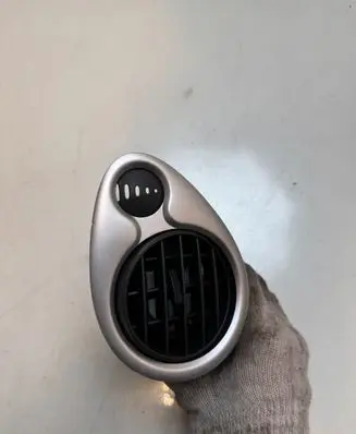 Dashboard side air vent grill/cover trim