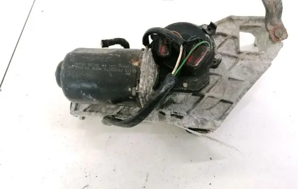 Opel Omega B2 Wiper motor 22116641