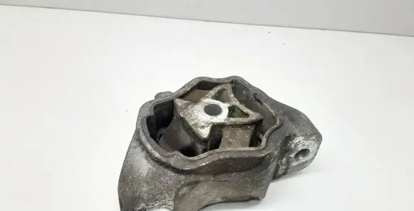 Volvo XC60 Engine mount bracket 8G9N6L063