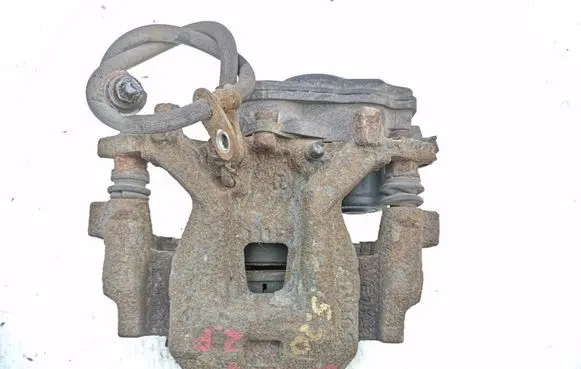 Toyota Camry VIII XV70 Rear brake caliper 4783033270 4782110030 4631033010