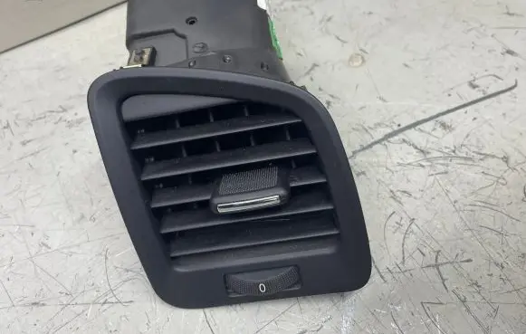 Opel Insignia A Dashboard side air vent grill/cover trim 20959923