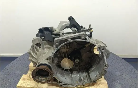 Skoda Octavia 985 Manual 6 speed gearbox UEU