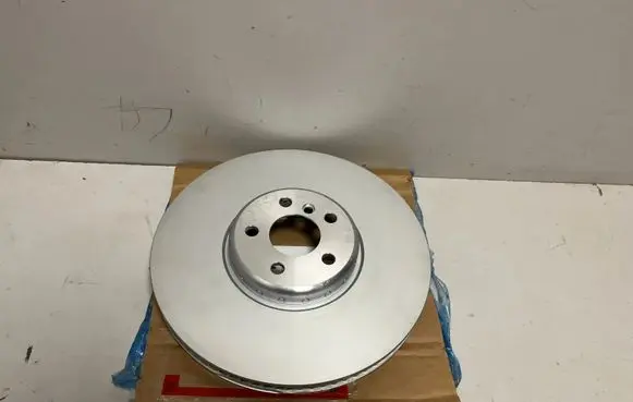 BMW 2 G42 Front brake disc 6880078 8887190