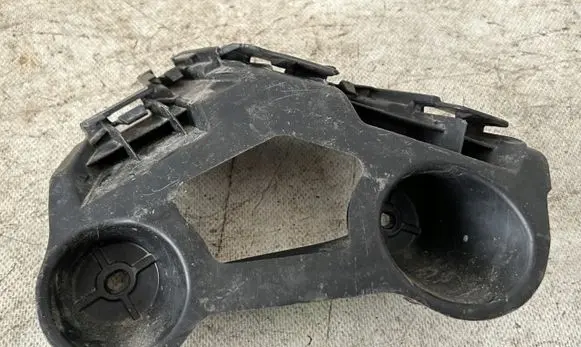 Skoda Scala Rear bumper mounting bracket 657807393A