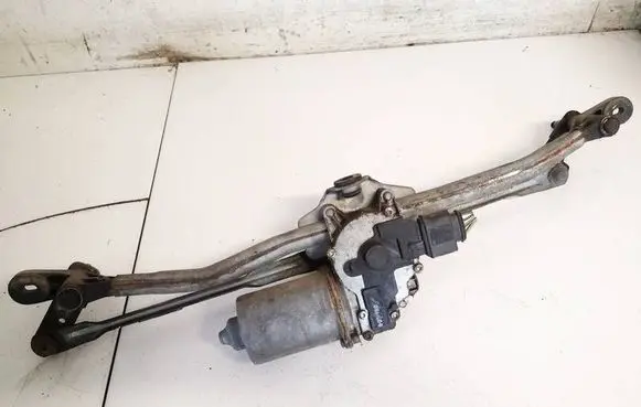 Skoda Praktik (5J8) Front wiper linkage and motor 5j0955325