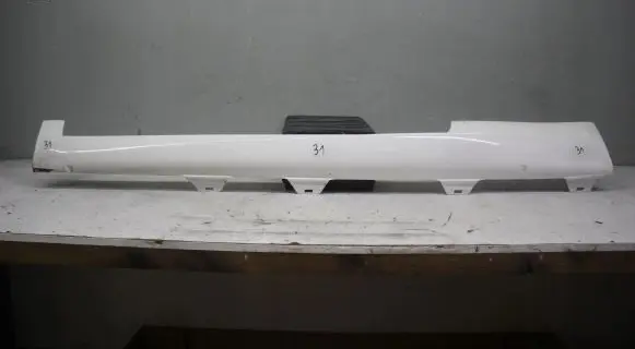 Volkswagen Scirocco Front sill (body part) 