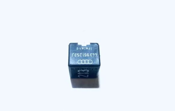 Audi A6 S6 C4 4A Other relay 443951253j 899511