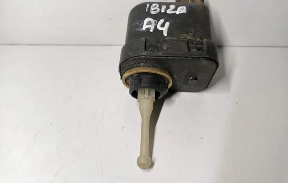 Audi A4 S4 B5 8D Headlight level adjustment motor PPGF20 PA66GF30