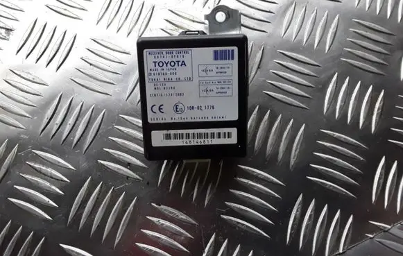 Toyota Corolla Verso AR10 Door control unit/module 897410F010