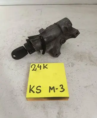 Volkswagen Polo IV 9N3 Ignition lock 1212121