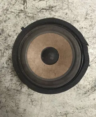 Volvo S70 V70 V70 XC Front door speaker 3533621 1034799W19
