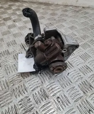 Ford Galaxy Power steering pump 028145523E