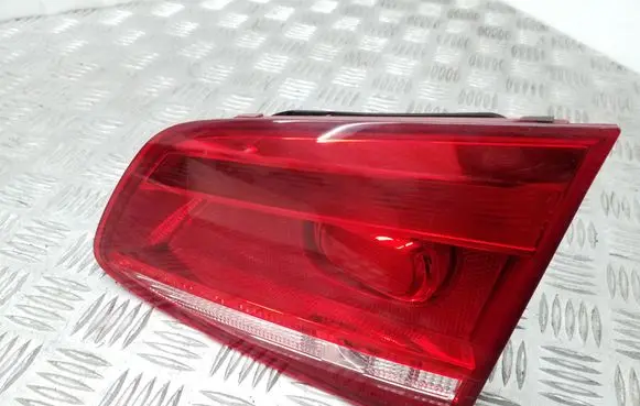 Volkswagen PASSAT B7 Tailgate rear/tail lights 3AF945094J