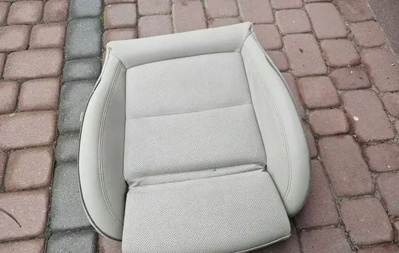 Rear seat