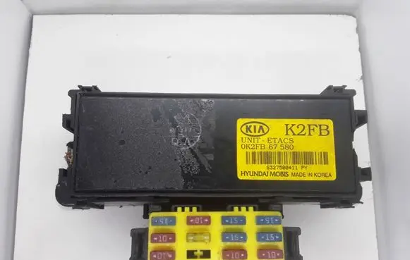 KIA Carens I Other control units/modules 58283304F 0K2FB67 0K2FB67580