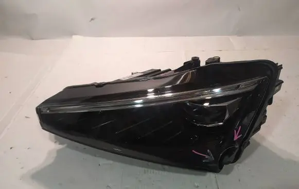 Skoda Scala Headlight/headlamp 657941015A 90176078
