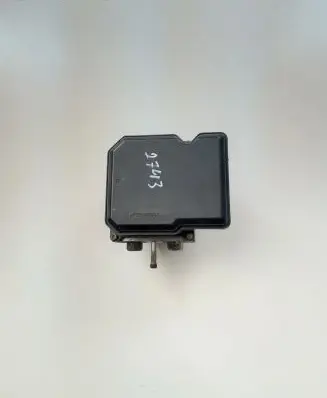 Nissan Juke I F15 ABS Pump E08060418