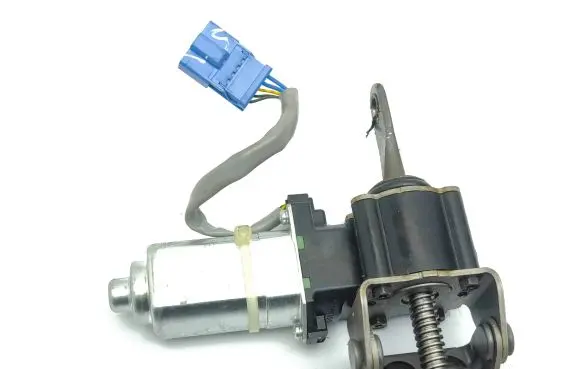 Mazda CX-7 Seat adjustment motor 