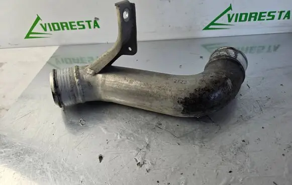 Intercooler hose/pipe