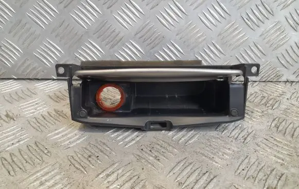 Car ashtray