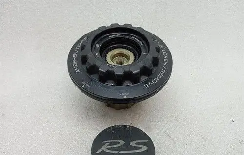 Porsche 718 Cayman 982 982c Anti-theft wheel nuts and lock 992601279
