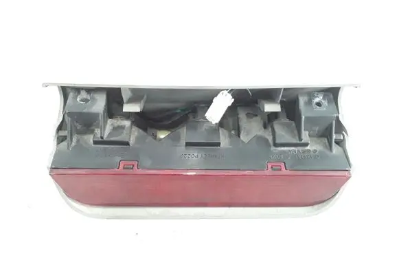 Mitsubishi Pajero Third/center stoplight MR388031