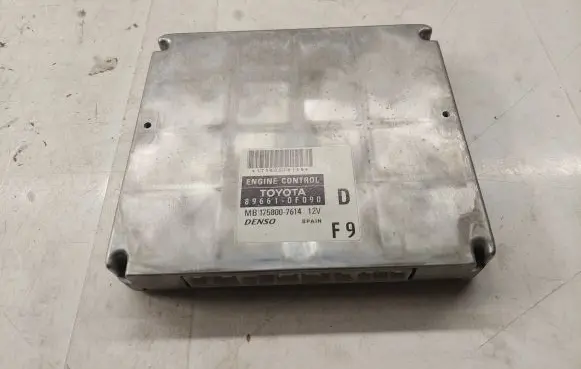 Toyota Corolla Verso AR10 Engine control unit/module MB1758007614 896610F090 1758007614