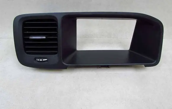 Volvo S60 Dash center air vent grill 39804051 54510