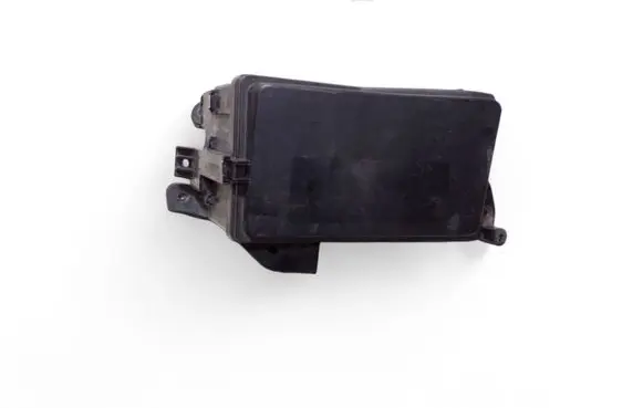 Lexus IS 220D-250-350 Fuse box cover 8266253080