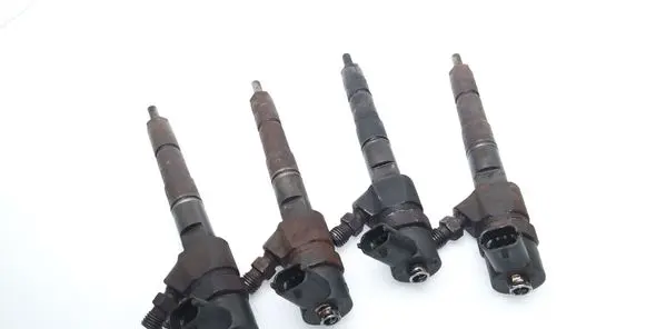 Opel Insignia A Fuel injectors set 0445110327