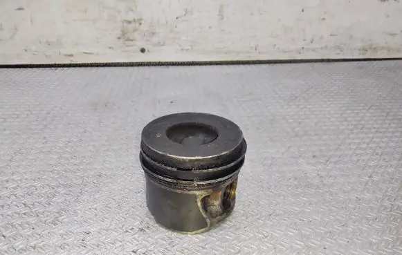 Piston