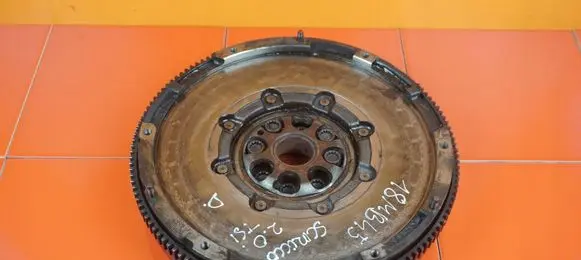Volkswagen Scirocco Dual mass flywheel 06J105266H 18MB45